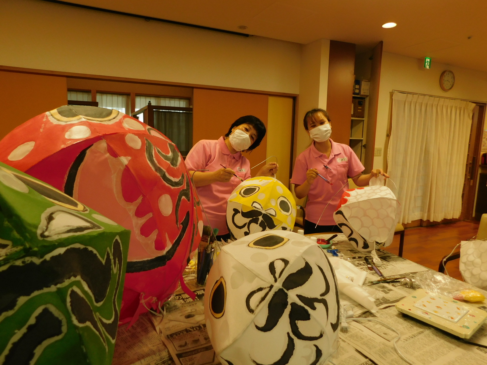 金魚ねぶたを作りました 大阪府八尾市のサービス付き高齢者向け住宅 あぷり志紀 小規模多機能ホーム あぷり 金魚ねぶたを作りました 大阪府八尾市のサービス付き高齢者向け住宅 あぷり志紀 小規模多機能ホーム あぷり